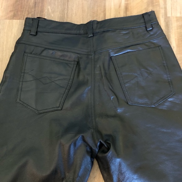 Like New Mens 5 Pocket Straight Cut Black Leather Pants - Picture 8 of 9